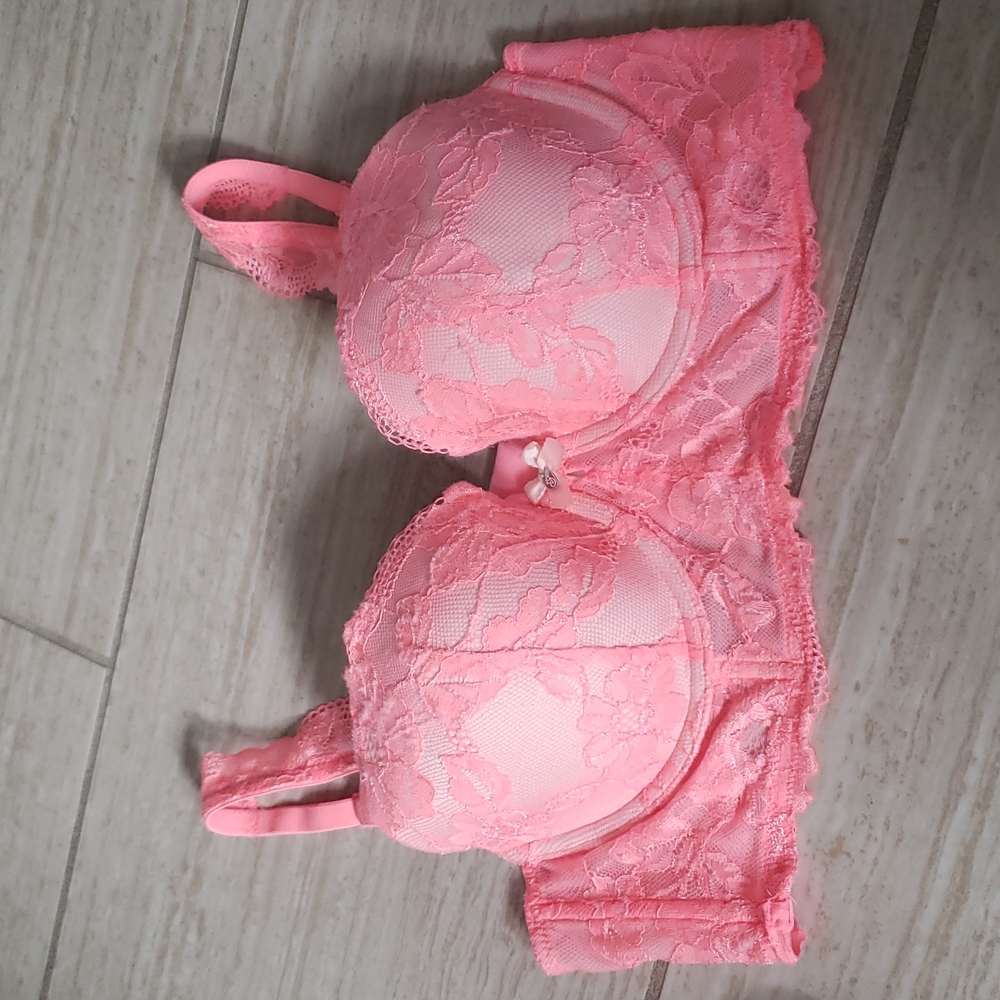 VS Pink bra 36C